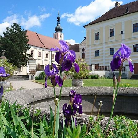 Jakob Kern Gästehaus im Stift Geras Exterior foto