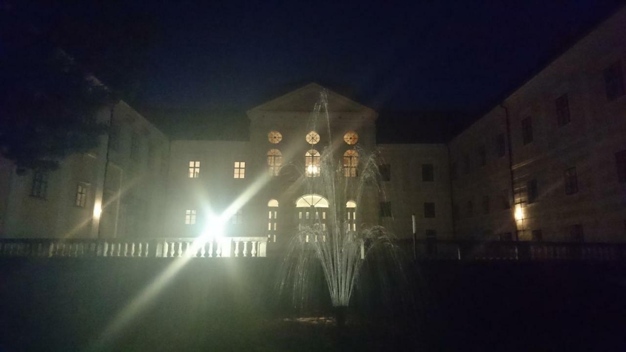 Jakob Kern Gästehaus im Stift Geras Exterior foto